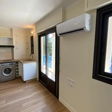 Appartement For 2 People Near The Of Antibes