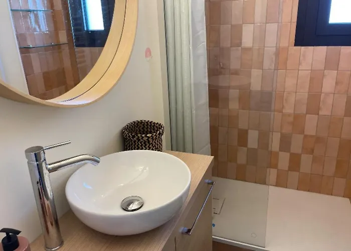 Appartement For 2 People Near The Of *